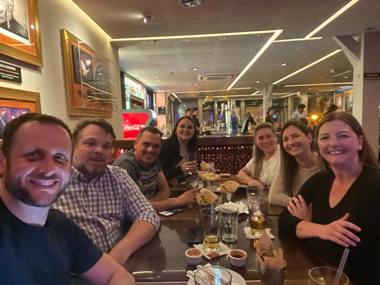 Time do Convention realiza confraternização no Hard Rock Cafe Gramado