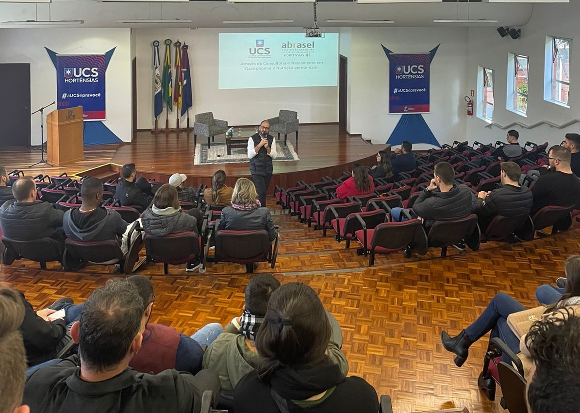 Associado promove evento para lançamento de curso