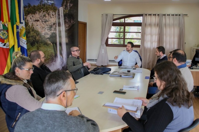 Novo centro de convenções é protocolado em Canela com apoio do Convention