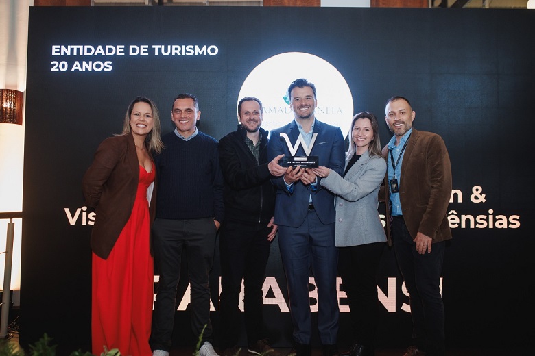 Convention Bureau recebe Troféu Destaque Entidade de Turismo no Prêmio de 20 anos do Grupo Wish 