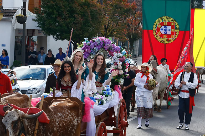 Gramado & Canela Convention & Visitors Bureau - Festa da Colônia