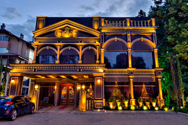 George III Gramado - Gramado & Canela Convention & Visitors Bureau