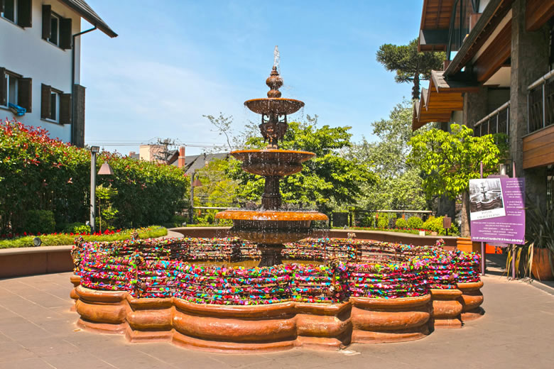 Fonte do Amor Eterno - Gramado & Canela Convention & Visitors Bureau