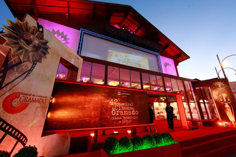 Palácio dos Festivais - Cine Embaixador - Gramado & Canela Convention & Visitors Bureau